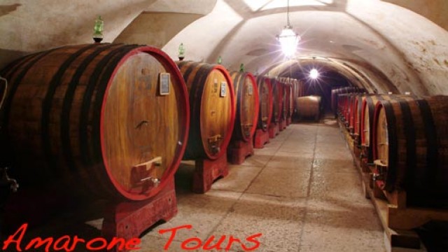 cropped-amarone-wine-ageing-barrels2.jpg