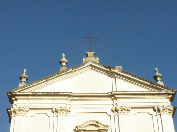 The damaged pinnacle on Sant'Amabrogio church.